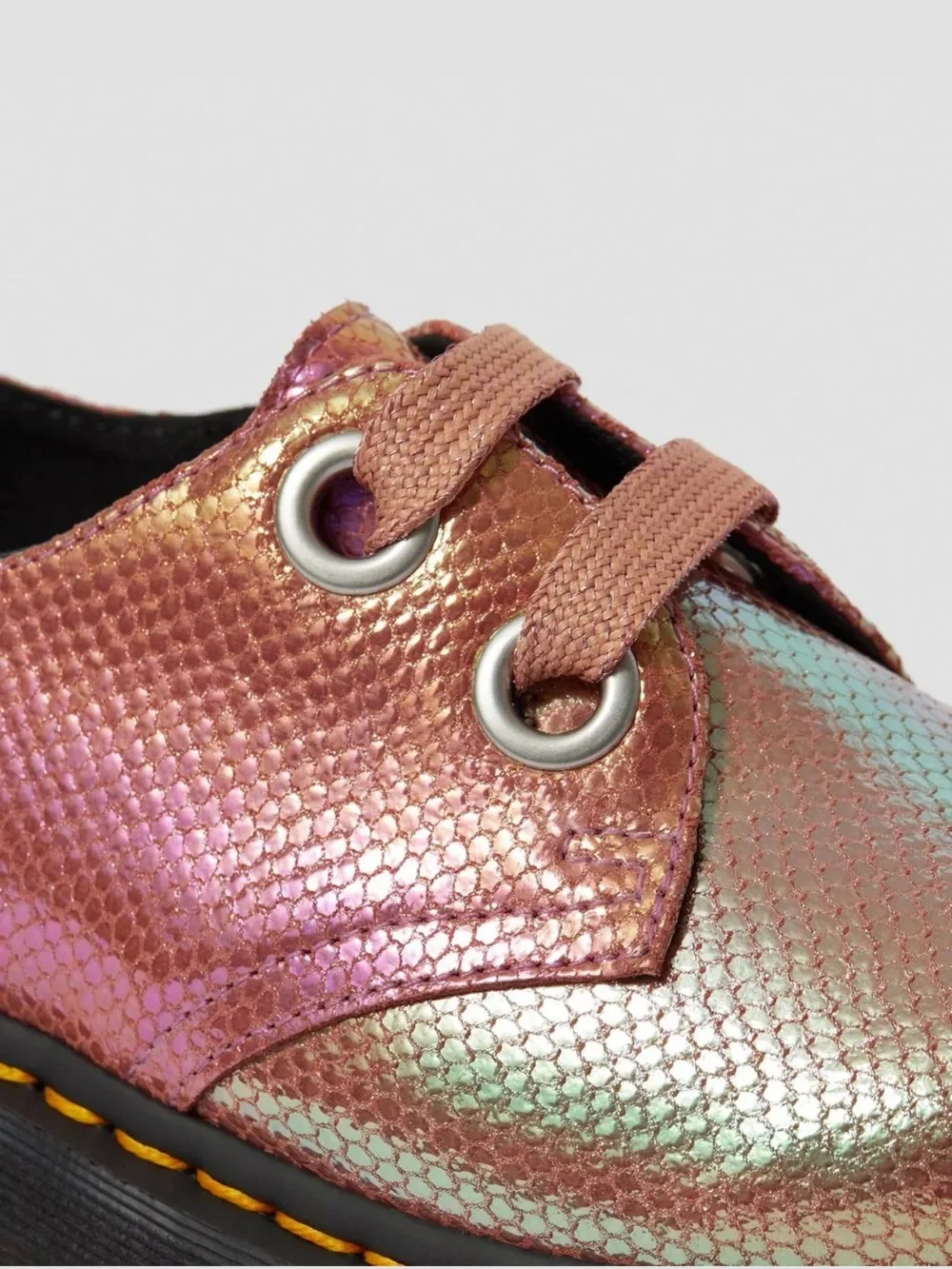 Dr. Martens Holly Iridescent Leather Platform Coral Mermaid Womens size 9 NEW!!!